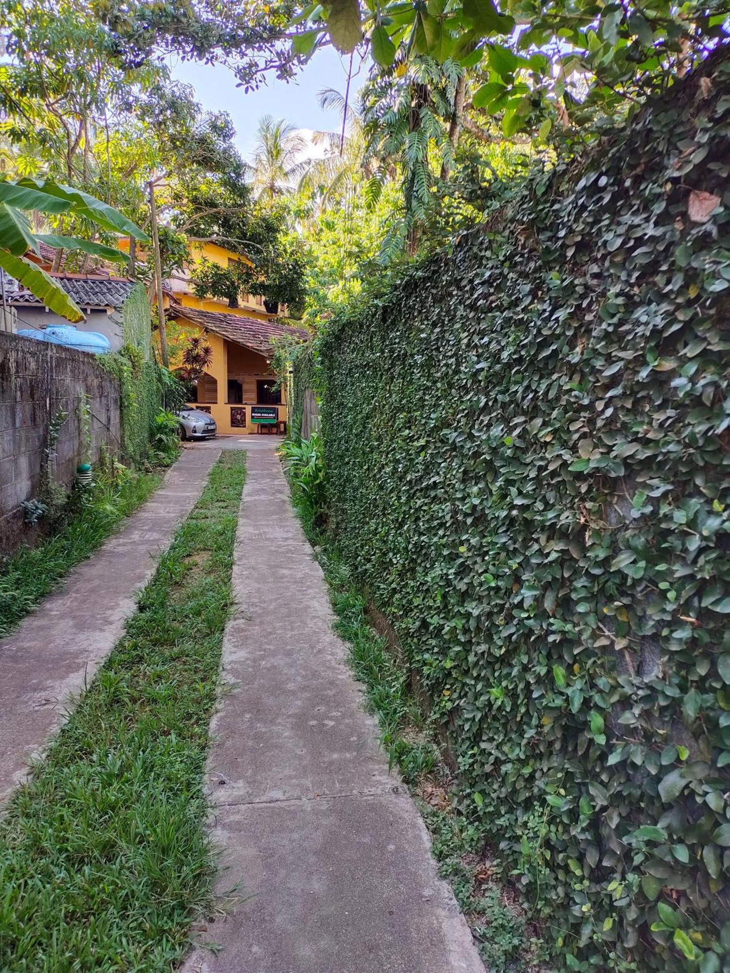 Brinkhouse Guesthouse , Unawatuna Beach 外观 照片