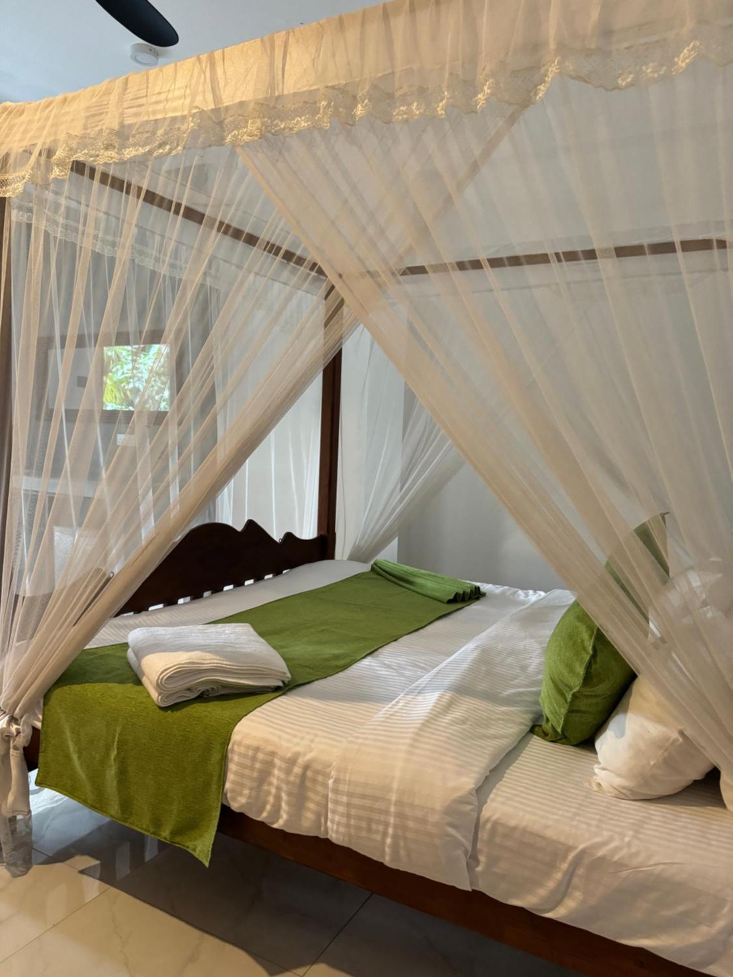 Brinkhouse Guesthouse , Unawatuna Beach 外观 照片