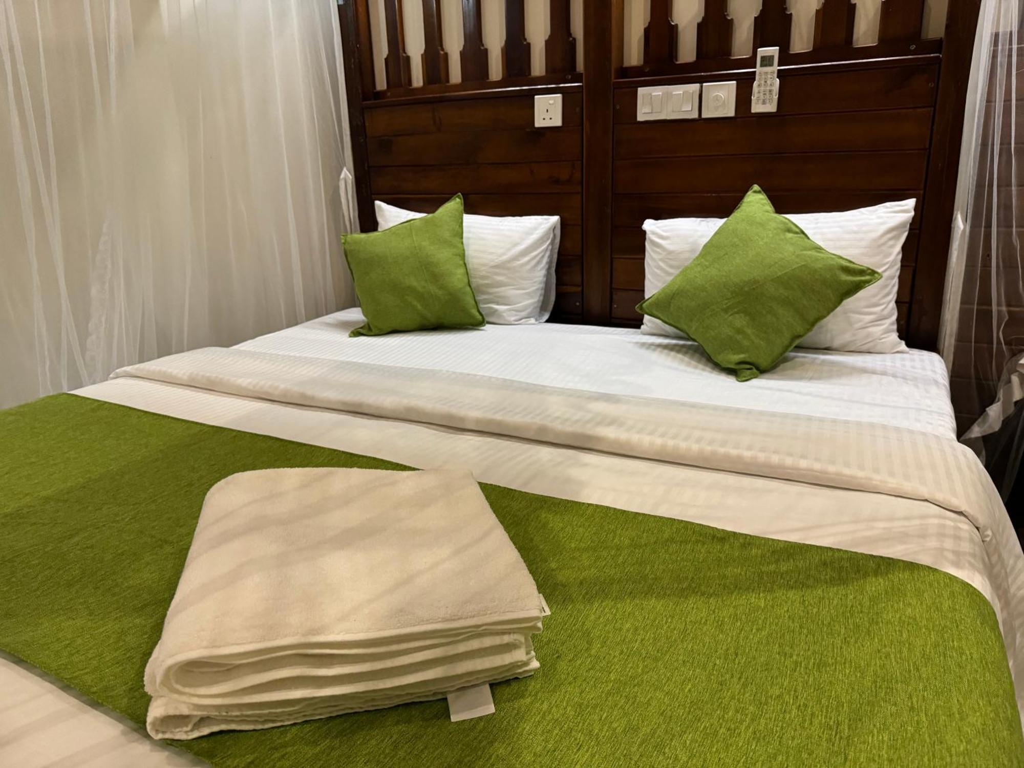 Brinkhouse Guesthouse , Unawatuna Beach 外观 照片