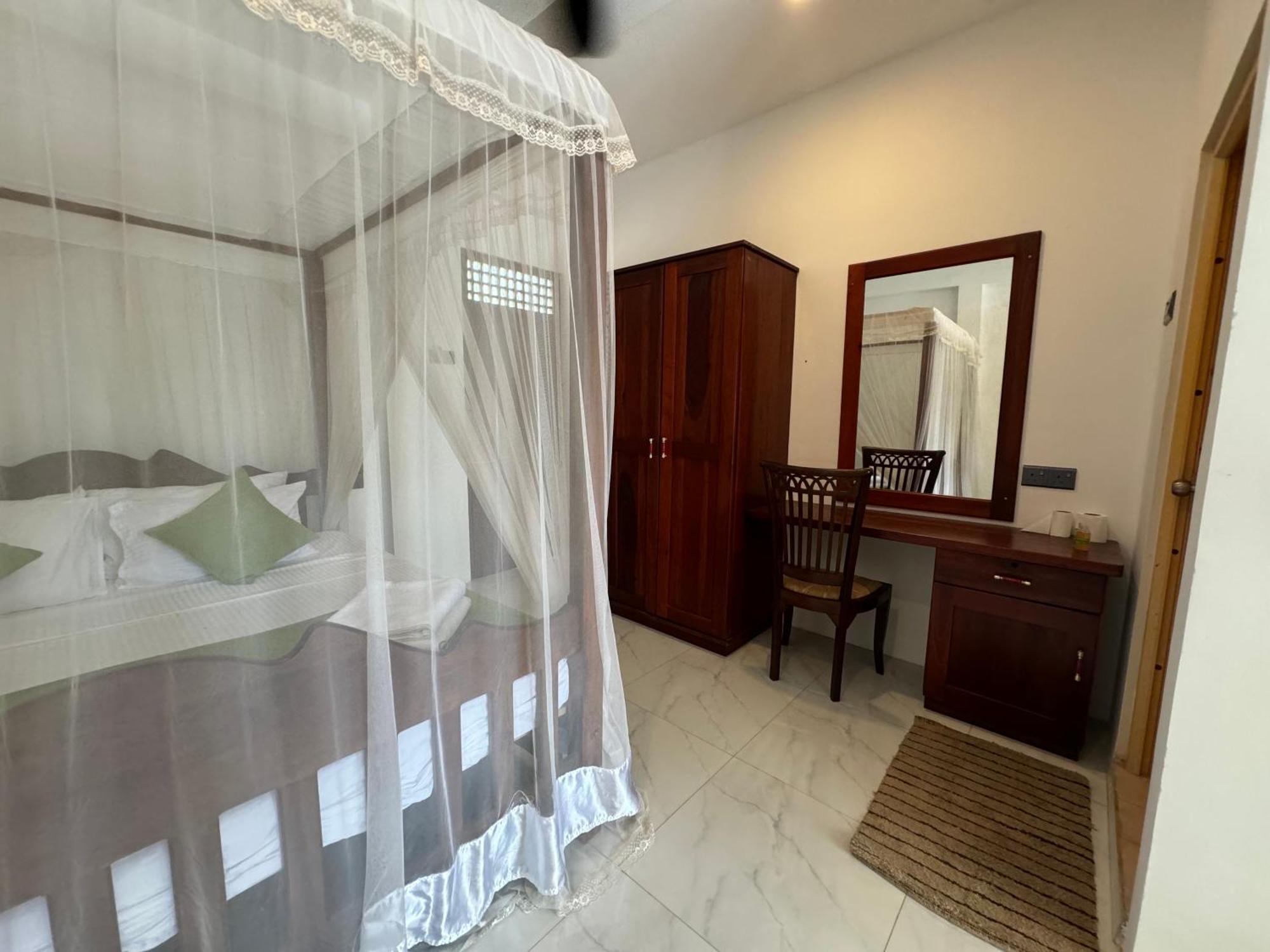 Brinkhouse Guesthouse , Unawatuna Beach 外观 照片