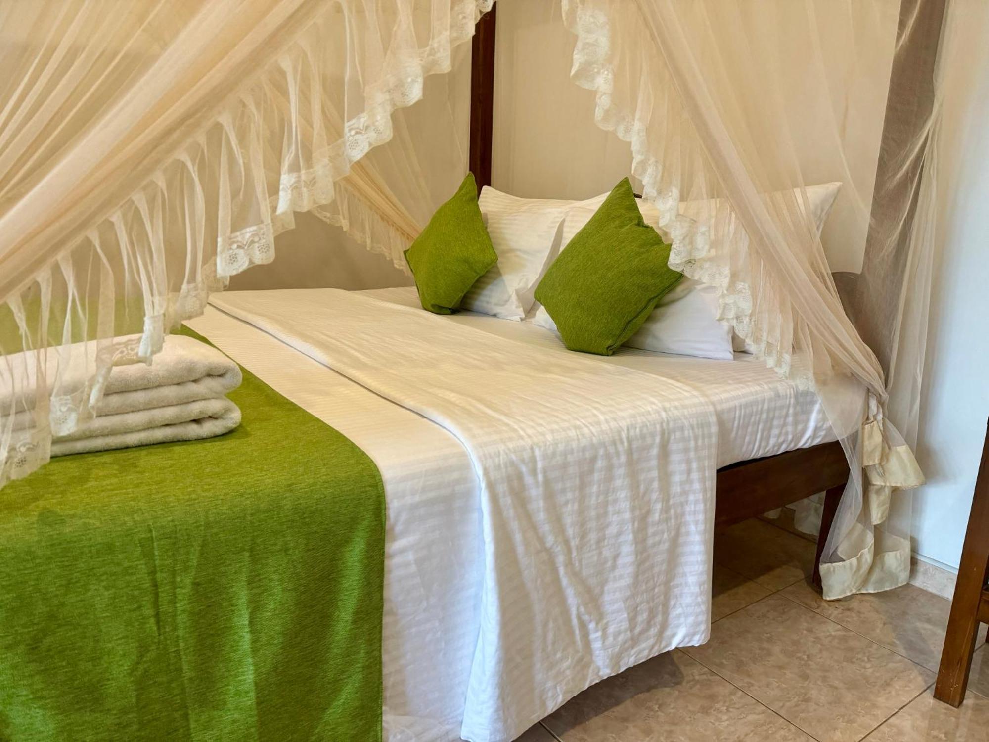 Brinkhouse Guesthouse , Unawatuna Beach 外观 照片
