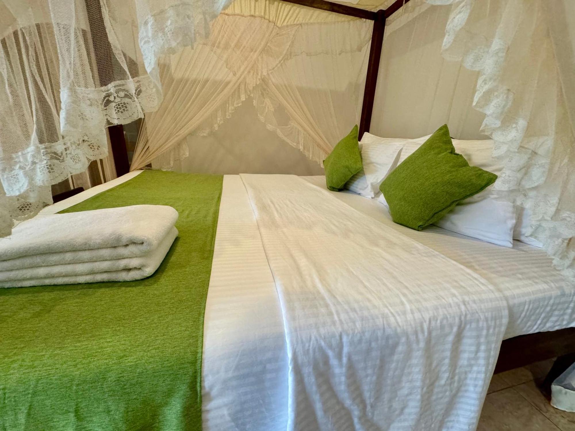 Brinkhouse Guesthouse , Unawatuna Beach 外观 照片